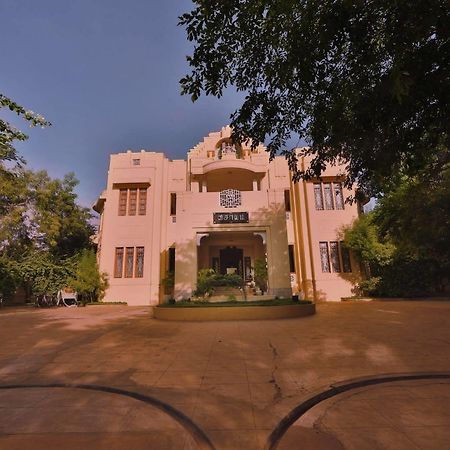 Kānādukāttān Visalam Chettinad Palace - A Cgh Earth Experience מראה חיצוני תמונה