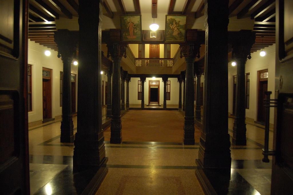 Kānādukāttān Visalam Chettinad Palace - A Cgh Earth Experience מראה חיצוני תמונה