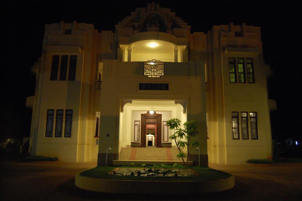 Kānādukāttān Visalam Chettinad Palace - A Cgh Earth Experience מראה חיצוני תמונה