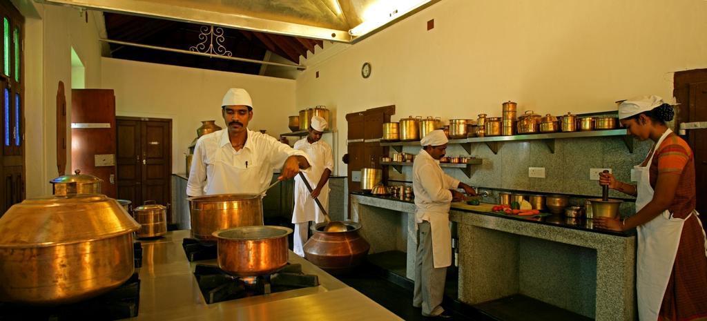 Kānādukāttān Visalam Chettinad Palace - A Cgh Earth Experience מראה חיצוני תמונה