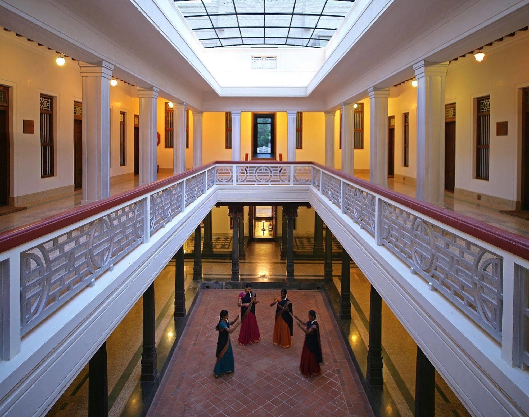 Kānādukāttān Visalam Chettinad Palace - A Cgh Earth Experience מראה חיצוני תמונה