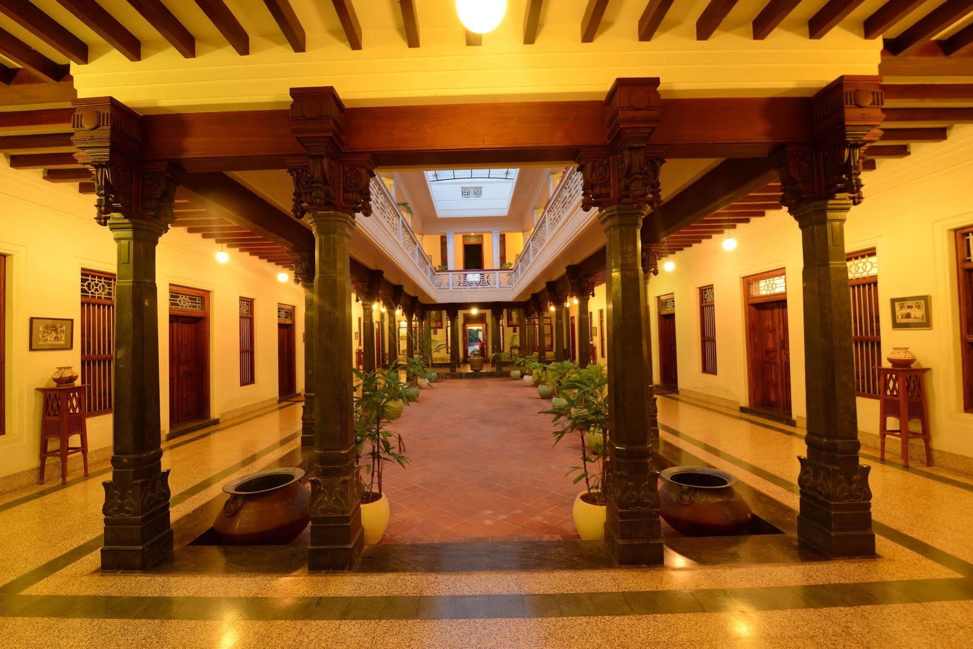 Kānādukāttān Visalam Chettinad Palace - A Cgh Earth Experience מראה חיצוני תמונה
